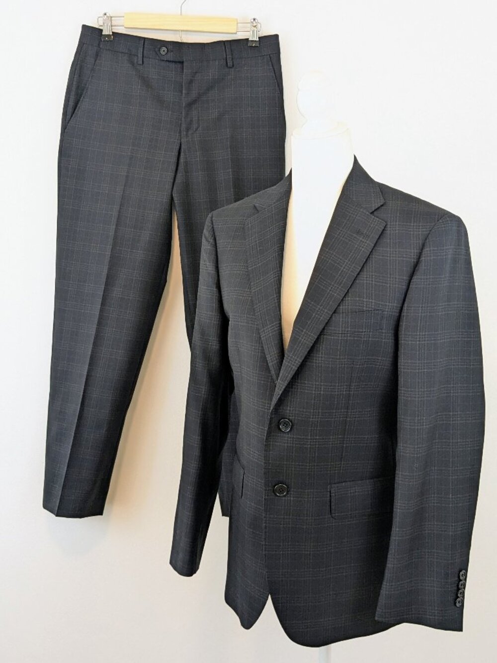 Ermenegildo Zegna Tailored Fit Traveller Suit Jacket and Pants